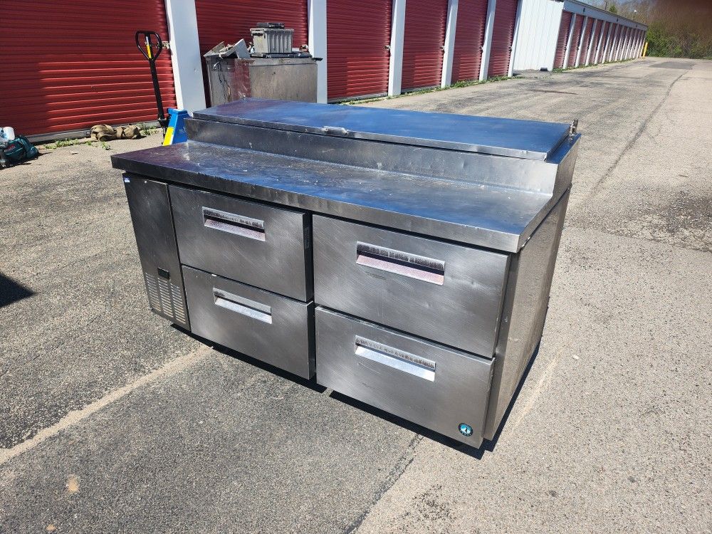 Commercial Restaurant Refrigerated Pizza Prep Table by Hoshizaki WORKS