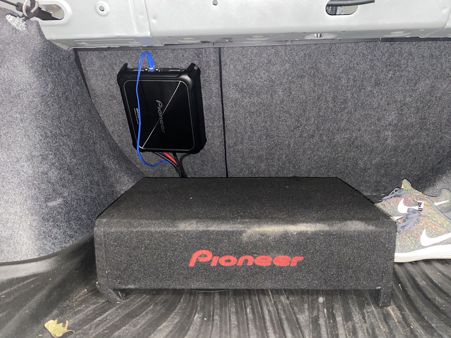 Pioneer sub and Amp