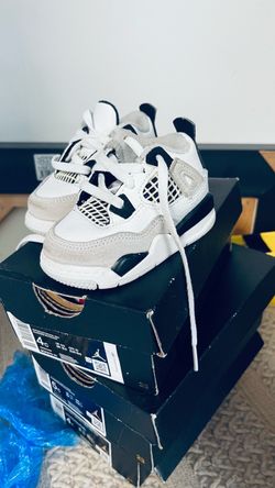 Air Jordan 4 Toddler Sneakers Size 4C