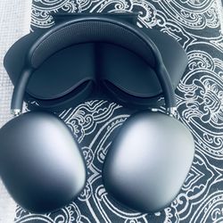 AirPods Max With Smart Case Space Grey