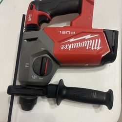 Milwaukee Rotary Hammer 
