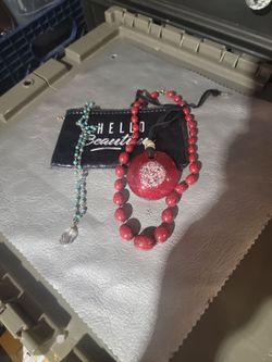 Red Beaded Pendant Necklace