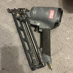Senco Finish Nails Good Condition 