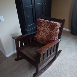 Recliner Chair And Foot Rest