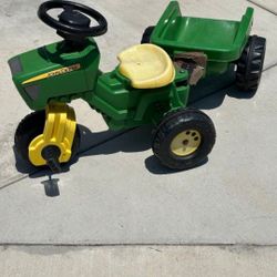 Kids Jhon Deere Tractor With Trailer 