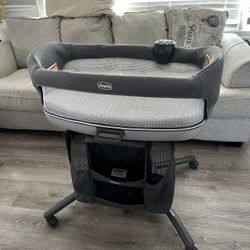 Chicco Next2Me Bassinet