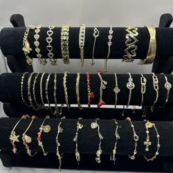 Bracelets 