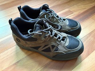 Wolverine Durashocks steel toe shoes M9.5