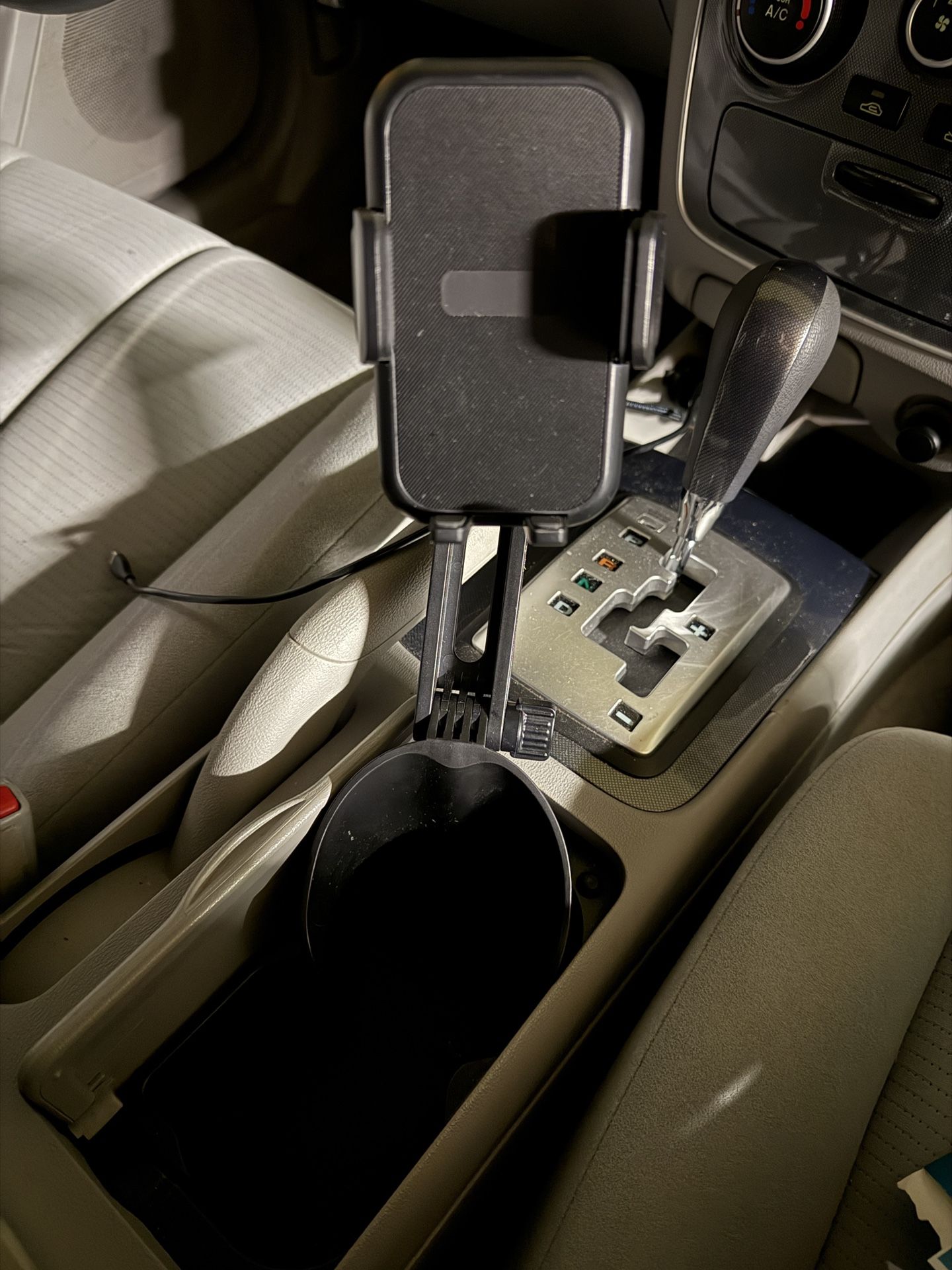 Cup Holder Phone Mount