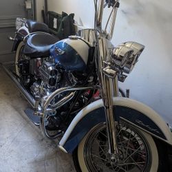 2005  Softail Deluxe 