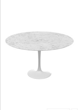 Tulip Table Round Carrara