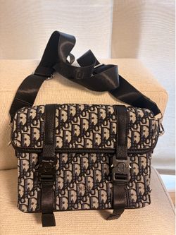 DIOR hit the road bag