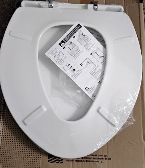 BEMIS 1000CPT Extra Wide 16.5" - $10 - New