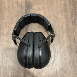Banz Youth Noise Canceling Headphones/Earmuffs