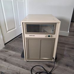 Breezaire WKL 8000 Wine Cellar Cooler/AC