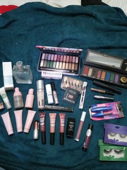 Huge New Makeup & Skin Care Bundle