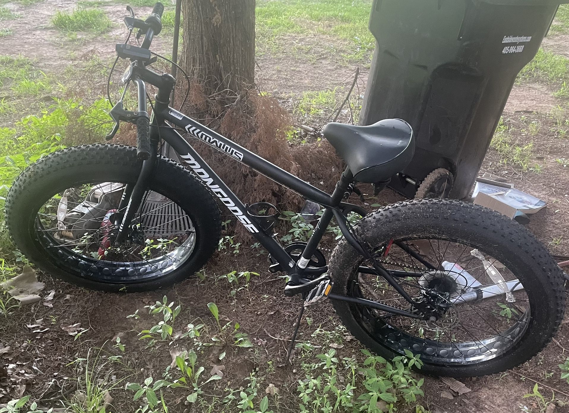 Black 26 Inch Mongoose Malus Fat Tire Mountain Bike