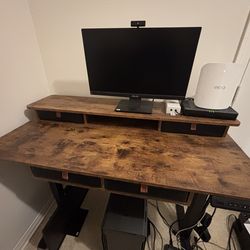 48x24 inch standing desk (adjustable)