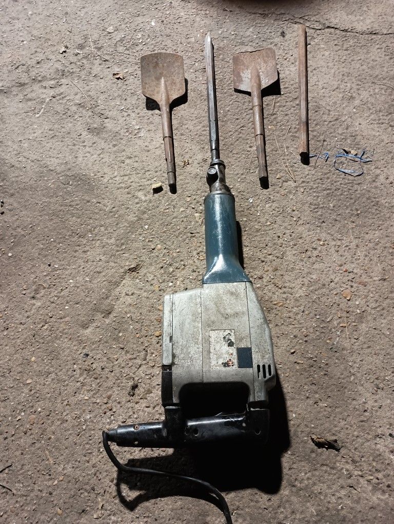 Bosch Hammer Drill With Four Extensions