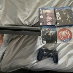 PS4 Slim With 5 Games And 1 Controller (Local Only)