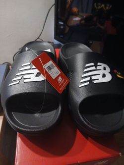 New balance slides size 9 men