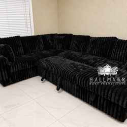 Pullout Bed/Storage/USB - Fluffy Sectionals