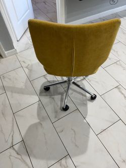 Desk chair