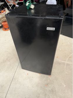 Mini fridge