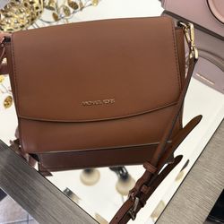 Michael Kors Cross Body 