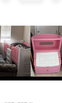 Twin Bed and Toy Chest,, Girls Step 2 with Mattress