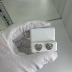 New earrings 14kt gold yellow gold with natural Vs Diamonds 