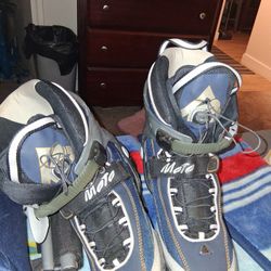 ROLLER BLADES 