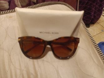 Woman's Michael Kors Glasses