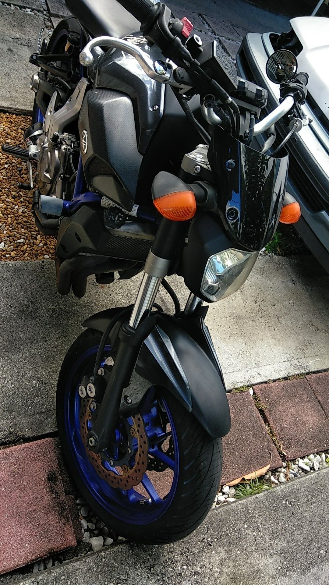 2015 Yamaha FZ-07 Motorcycle 700cc (needs little work)