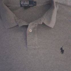 Polo Ralph Lauren Men's Short Sleeve Shirt Size:L Color: Gray With Navy Blue Logo 
