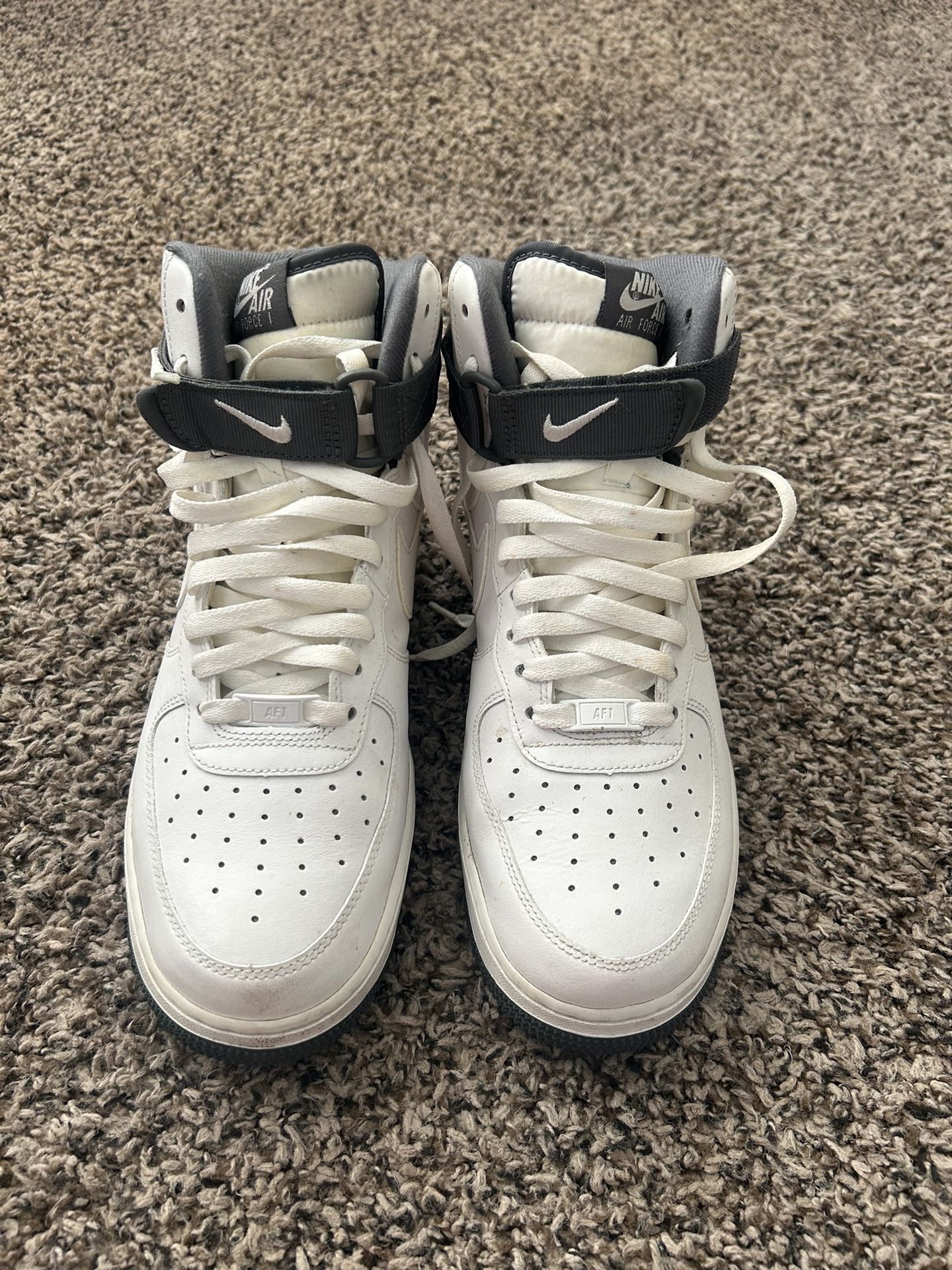 Nike Air Force 1 ( Size 10)