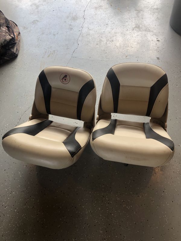 Boat seats (Alumacraft) for Sale in Tomball, TX OfferUp