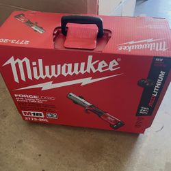 Milwaukee Tool M18 FORCE LOGIC Press Tool (Part #2773-20L) 