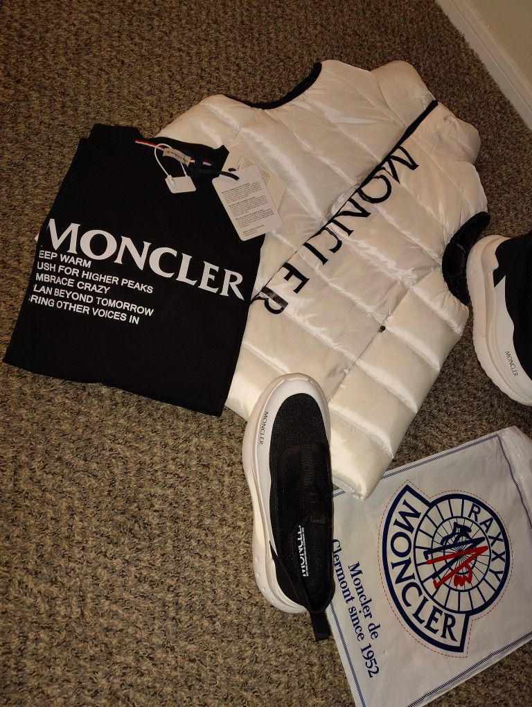 Moncler 3 PC Outfit