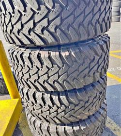 35*12.50r18 Toyo Tires con 70% d e vids las 4