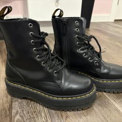 doc martins platform boots 