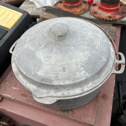 Vintage Wagner Sidney Pot