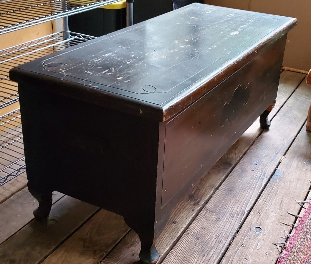 Antique Cedar Chest Trunk Footed Old Furniture Dark Wood