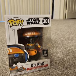 DJ R3x Rex Star Wars Landing Tours Funko Disneyland Disney World 2019 Galaxy's Edge Attractions Rides Droid