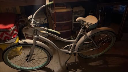 Huffy Cranbrook Women’s Beach Cruiser