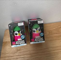 NeeDoh Penguins glow in the dark