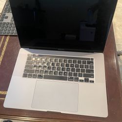 2019 macbook Pro 16 2.6/16/1tb 348 cycles original charger 