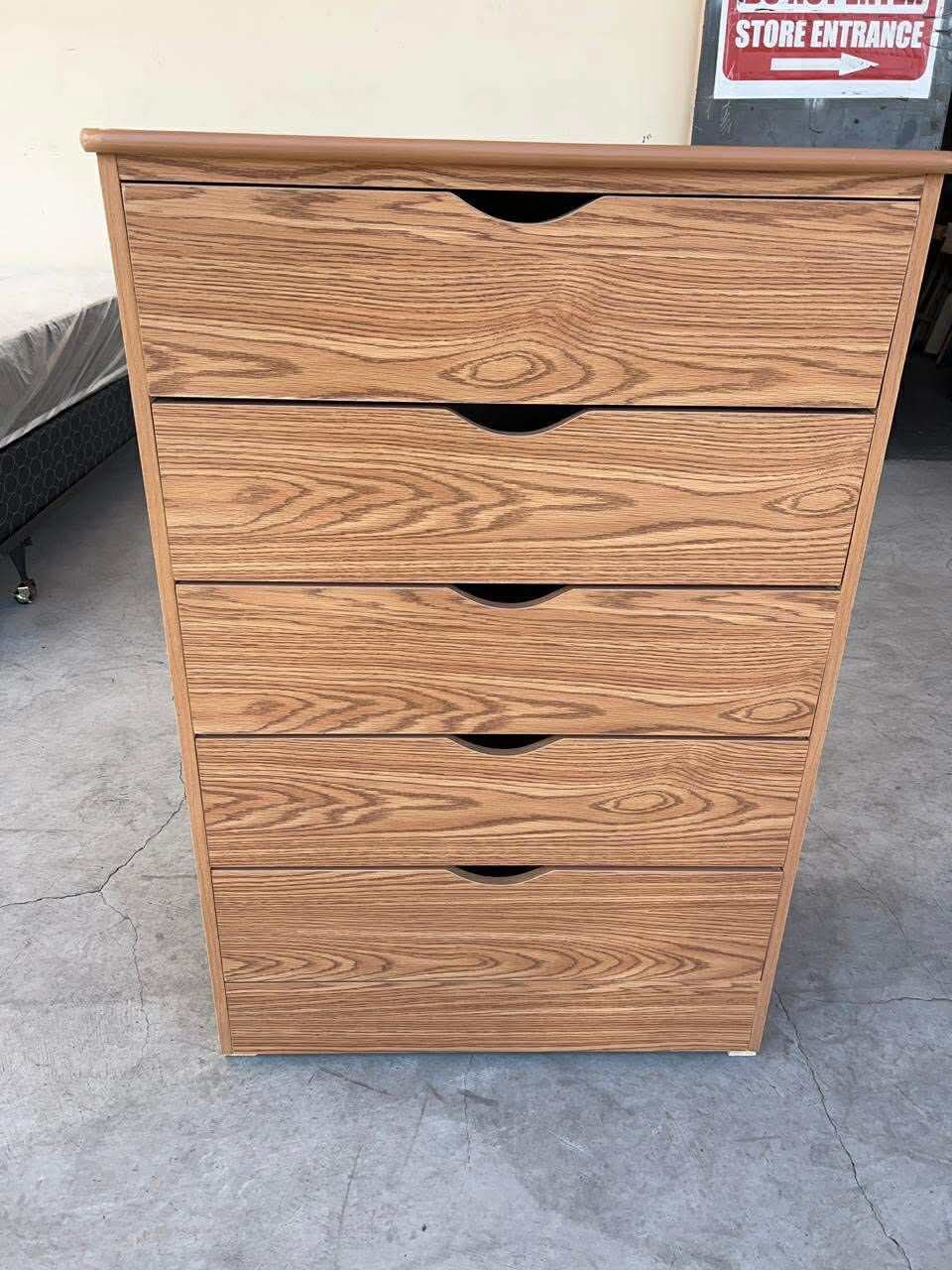 New 5 Drawers Oak