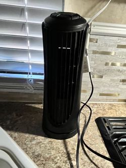 Small air conditioner