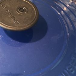 Le Creuset  Pots 3  And One tramotina 7 Qt